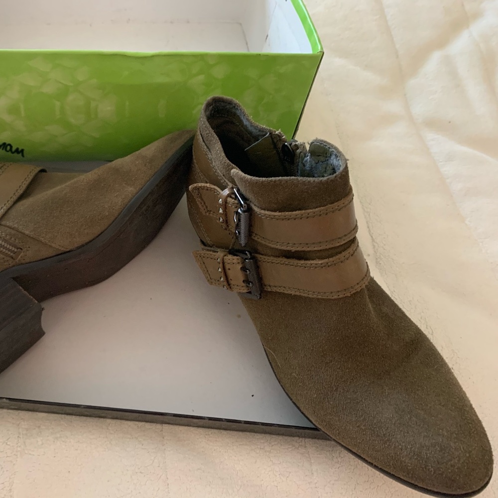 Womans Ankle Boots
